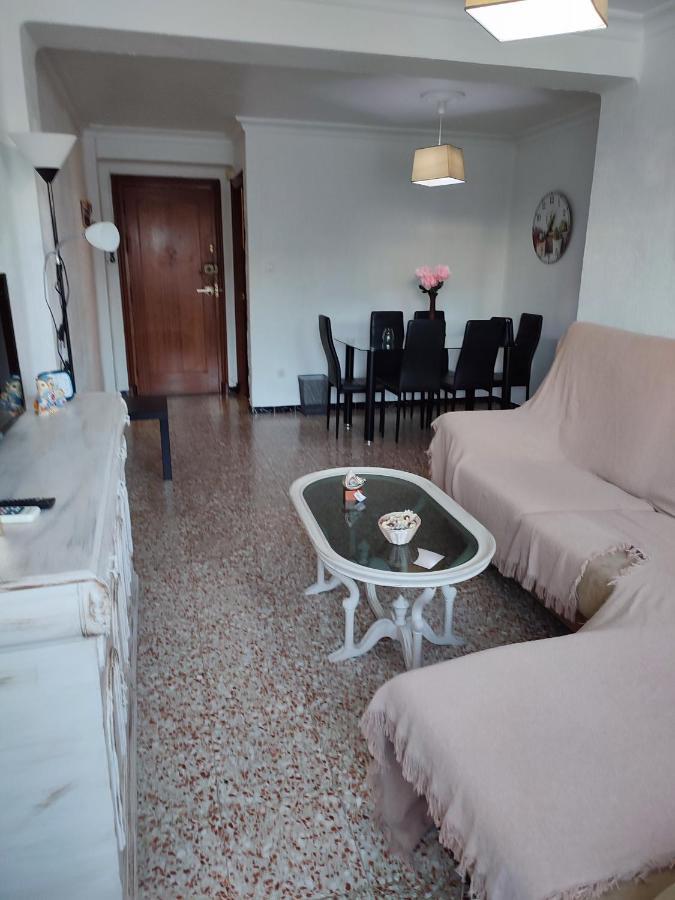 Precioso piso, 3 dormitorios, aire acondicionado Jerez de la Frontera Exterior foto