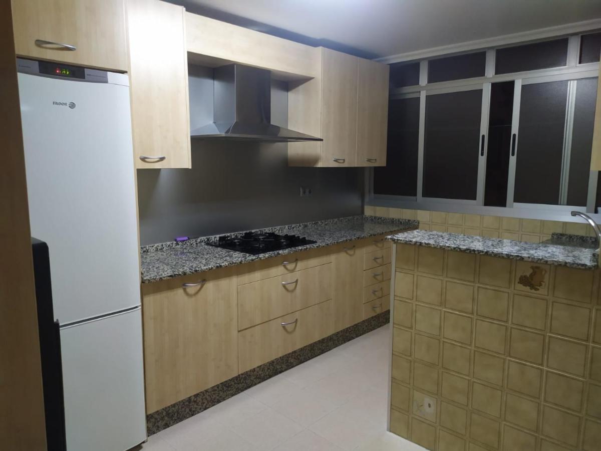 Precioso piso, 3 dormitorios, aire acondicionado Jerez de la Frontera Exterior foto